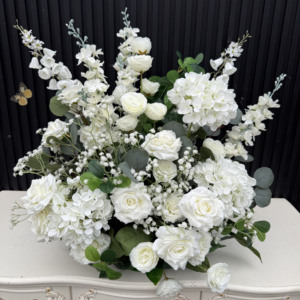 EG-S281 Moderna Decoración Floral Artificial para Bodas, Camino de Rosas Blancas y Hortensias, Arco Roto, Decoración de Altar - Product Image 4