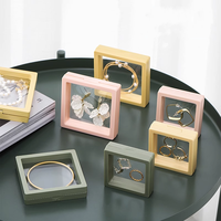 Boîte de présentation moderne et élégante pour bijoux, anneaux, bracelets, colliers, emballage de rangement, film PE transparent, boîte suspendue
