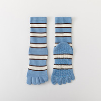 Chaussettes de Pilates à cinq doigts en demi-éponge avec logo personnalisé, respirantes, rayées, de qualité supérieure, pour le yoga