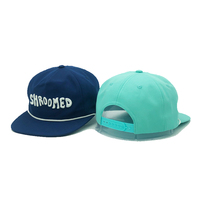 Casquettes Snapback personnalisées sportives Hip Hop 5 panneaux non structurées en nylon imperméable avec logo brodé feuille et fermeture à cordon, séchage rapide