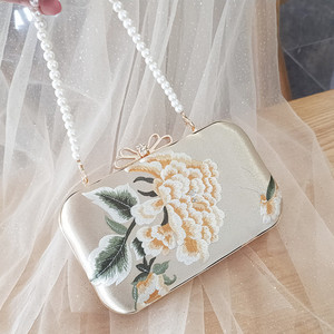 Nuevos Bolsos de Mano con Cadena de Perlas, Bolsos de Mujer Elegantes y de Lujo con Bordado, para Fiestas, Bailes de Graduación, Vestidos de Noche - Product Image 1