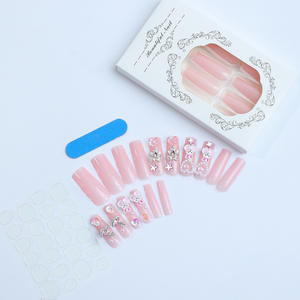 Venta al por mayor de fábrica: 24 <span class=keywords><strong>uñas</strong></span> <span class=keywords><strong>postizas</strong></span> de ABS estilo ataúd largo francés, coloridas con diseño 3D de conejo, <span class=keywords><strong>uñas</strong></span> artificiales. - Product Image 2