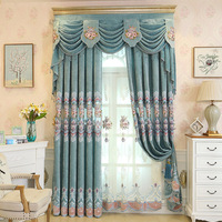 Rideau brodé de style européen de luxe pour salon et chambre à coucher avec cantonnière et drapé
