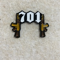 Grosir pemasok pabrik Pin logam 3D senjata Pin kerah lencana Enamel penembak senapan Pistol Pin bros Logo kustom