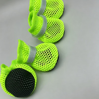 Chaussures de sport confortables pour chien en maille polyester d'été avec semelles souples et chaussettes intégrées pour la marche en extérieur