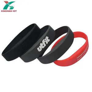 Verstelbare Passieve Rfid Nfc Armband Waterdicht 125Khz 13.56Mhz N213 Zwart Rubber Siliconen Polsband