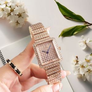 Reloj de lujo para mujer, de oro, con diamantes de imitación, esfera cuadrada, pulsera de acero inoxidable, elegante y a la moda. - Product Image 5