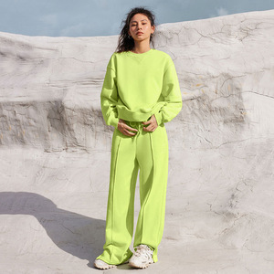 Ensemble survêtement décontracté en coton tricoté vert lime pour femme, sweat-shirt court et pantalon long, coupe ample, couleur unie - Product Image 4