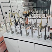 Robinet de cuisine à poignée unique avec douchette extractible pour évier de cuisine ou de buanderie, idéal pour hôtels et salles de bain