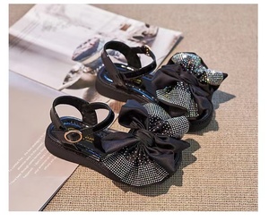 Sandali per ragazze 2023 estate nuove scarpe da principessa per bambina scarpe con strass rosso netto suola morbida scarpe per bambini grandi per bambini - Product Image 2