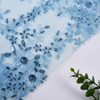 Tissu en dentelle florale à sequins et œillets, style africain de luxe bleu, design personnalisé, 100 % polyester respirant et épais pour soirée