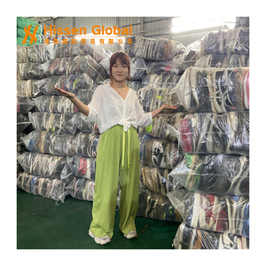 โรงงานขายตรง ลดล้างสต็อก รองเท้าผู้หญิงแบรนด์หรู มือสอง ขายส่ง รองเท้าผ้าใบ - Product Image 6