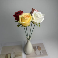 YL Vente en gros de fleurs artificielles pas chères, têtes de roses en soie, arrangements floraux, fleurs de mariage, décoration murale, décoration de fête à domicile