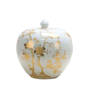 Pot à gingembre en céramique blanche traditionnelle avec motif floral doré, pot en porcelaine moderne pour la décoration de la maison, vente en gros - Product Image 1
