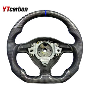 Volante in Fibra di Carbonio YTcarbon per Mk4 <span class=keywords><strong>Golf</strong></span> 4 Passat B5 <span class=keywords><strong>Variant</strong></span> Polo Bora Sharan Cabrio GTI Jetta Volante a Razze - Product Image 3