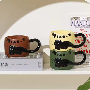 แก้วกาแฟเซรามิคลายแมวแบบนูน  สามารถวางซ้อนกันได้  ทำจากพอร์ซเลน  รับทำโลโก้  เป็นมิตรต่อสิ่งแวดล้อม  ของขวัญทางธุรกิจ  ความจุ 380 มล.  ทันสมัย - Product Image 3