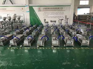 Machine de remplissage de liquides pneumatique semi-automatique à piston de petite taille <span class=keywords><strong>pour</strong></span> le lait, l'eau, le <span class=keywords><strong>vinaigre</strong></span>, la sauce soja, le tabac - Product Image 4