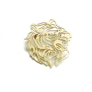 Broches créatives en forme de lion en acier inoxydable plaqué or et argent personnalisées pour femmes et hommes - Product Image 6