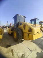Compacteur vibratoire à tambour unique Caterpillar CS76 de 17 tonnes d'occasion, moteur d'origine en excellent état, à vendre