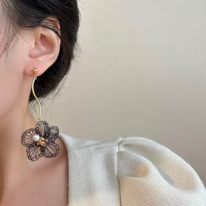 Pendientes Largos <span class=keywords><strong>de</strong></span> Perlas con Flores Tejidas a Mano, Estilo Retro Francés, Ondulados, Joyería Floral Éterica, Regalo - Product Image 3