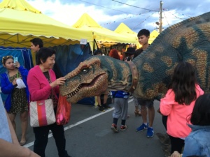 Modèle de dinosaure animatronique réaliste <span class=keywords><strong>Jurassic</strong></span> <span class=keywords><strong>World</strong></span>, dinosaure léger qui marche, dinosaure à chevaucher, à vendre - Product Image 3