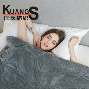 <b>Weighted</b> Quilted <b>Blanket</b> Set Light Gray Thickened Warm Winter Therapy Bedding Simple Geometric Pattern Mixed Filler Machine Wash - Product Image 5