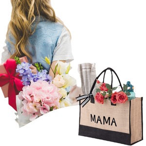 Borsa da spiaggia in paglia di iuta con grande viaggio impermeabile da donna iniziale personalizzata - Product Image 5