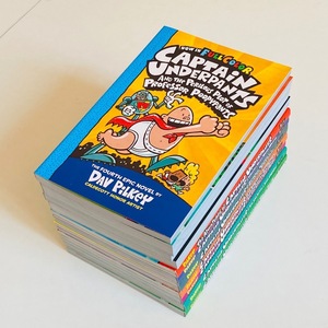 Cómic a Color Completo de <span class=keywords><strong>Dav</strong></span> Pilkey, Capitán Calzoncillos, Números 1-12 - Product Image 2