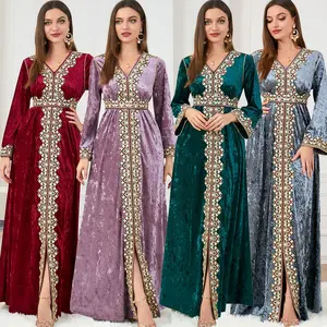 Mulheres novos designs elegantes Dubai Abaya com decote em V manga longa bordado decoração veludo Dubai Luxo Abaya Eid muçulmano abaya