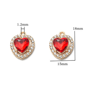 Vente en gros de pendentifs en forme de cœur en alliage de diamant avec pendentifs en strass transparents pour colliers à faire soi-même la fabrication de bijoux - Product Image 2