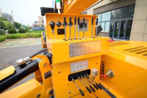 Grue araignée robuste de 8 à 12 tonnes, flèche télescopique de 21 m, rotation à 360° °   Grue à chenilles à rotation continue pour l'entretien des toitures - Product Image 5