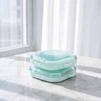 Yuecai Boîtier compact vide pour poudre, forme carrée, avec trou de suspension, accessoire breloque, fermeture à pression, 6g, design portable, en plastique, logo personnalisable