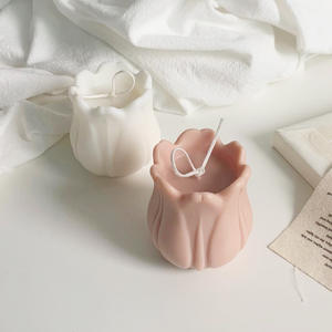 Moules à bougies artistiques en <span class=keywords><strong>cire</strong></span> <span class=keywords><strong>d</strong></span>'<span class=keywords><strong>abeille</strong></span> en forme de tulipe, design personnalisé - Bougies parfumées pour la <span class=keywords><strong>d</strong></span>écoration de la maison pour Thanksgiving et Diwali - Product Image 5