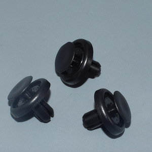 Clip Automotriz de Nylon Plástico B309 Tipo Push para Reparación y Reemplazo de Tapicería de Techo, Uso General - Product Image 2