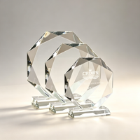 Trophée Octogonal Classique en Cristal – Vente en Gros, Gravure Laser Incluse pour Récompenses d'Entreprise et Événements Sportifs