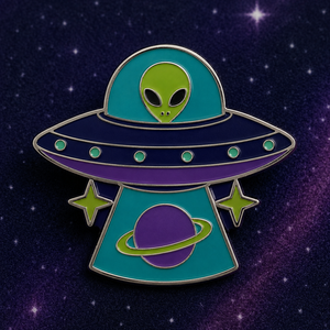 Pin de solapa metálico decorativo de alta calidad al por mayor, personalizado con diseño de OVNI alienígena, insignia para amantes de OVNI de ciencia ficción y criaturas interstelares - Product Image 2