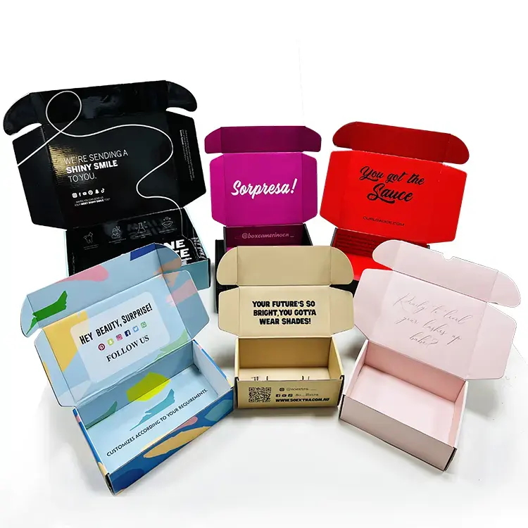 Embalaje impreso personalizado Caja corrugada de color Caja de envío personalizada al por mayor con buzón de correos con logotipo