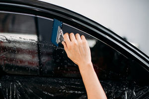 5% 15% 25% 50% VLT 99% UV 99% IRR nero metallizzato Nano ceramica carbonio <span class=keywords><strong>auto</strong></span> tinta vetro finestra pellicola solare - Product Image 4