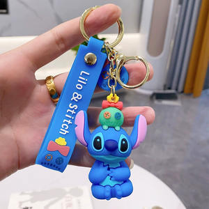 新着 3D スティッチ キーホルダー かわいい漫画 ソフト<span class=keywords><strong>PVC</strong></span>キーリング 亜鉛合金バックル 学生用バックパックペンダント スティッチ人形キーチェーン - Product Image 3