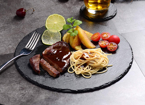 Vaisselle personnalisée bon marché <span class=keywords><strong>plateau</strong></span> en pierre naturelle noire <span class=keywords><strong>plateau</strong></span> à <span class=keywords><strong>fromage</strong></span> assiette ronde en ardoise <span class=keywords><strong>plateau</strong></span> de service en ardoise ronde - Product Image 4