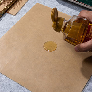 Papier d'emballage personnalisé en gros, résistant à l'huile, anti-graisse/glassine/kraft/PE/papier aluminisé, pour l'emballage alimentaire, usage en boulangerie - Product Image 1