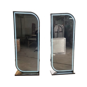 Miroir de salon de coiffure simple de style européen, grand miroir sur pied avec éclairage LED - Product Image 5