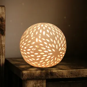 Lámpara Led de noche de lujo, diseño hueco, lámpara de mesita de noche de cerámica, lámpara de escritorio moderna artesanal