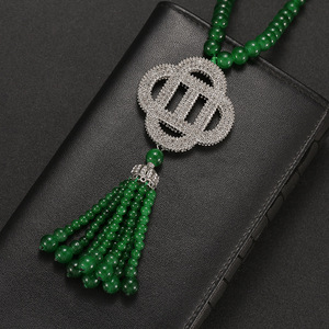 Chinese Style Green Jade Tassel Necklace With Emerald Pendant Fashion Beaded Jewelry For Autumn Winter Wear - Product Image 2