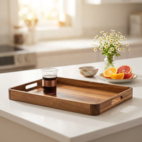 Plateau de service rond en bois moderne et polyvalent avec poignées pour fêtes, pique-niques, barbecues, ottomanes, comptoirs de cuisine et café