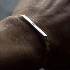 Élégant Bracelet Plat pour Hommes <span class=keywords><strong>en</strong></span> Acier Inoxydable, Ajustable, Plaqué <span class=keywords><strong>Or</strong></span> PVD 18K, Étanche et Durable – Bijou Tendance - Product Image 2