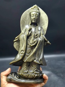 Statue de Guanyin en métal artisanale, sculpture de déesse bouddhiste, figurine religieuse décorative, décoration pour maison, temple, bureau, cadeau - Product Image 3