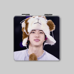Specchio Portatile Pieghevole Quadrato Bifacciale dei KPOP Idol Bangtan Boys, <span class=keywords><strong>Tour</strong></span> Mondiale Arirang a Lima Perù, JK V JIMIN Suga RM - Product Image 3