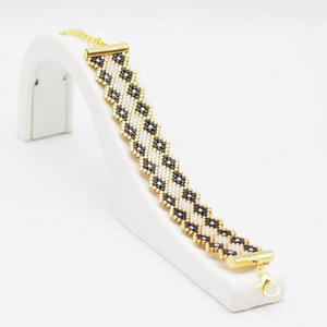 Bracelet artisanal en perles Miyuki, source de bonheur - Product Image 1