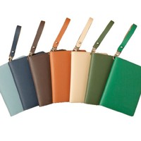 Portefeuille de voyage en cuir vegan pour passeport, porte-cartes avec emplacements pour cartes SIM et SD, sangle de poignet, fermeture à bouton-pression, idéal pour les voyages, cadeau pour hommes et femmes